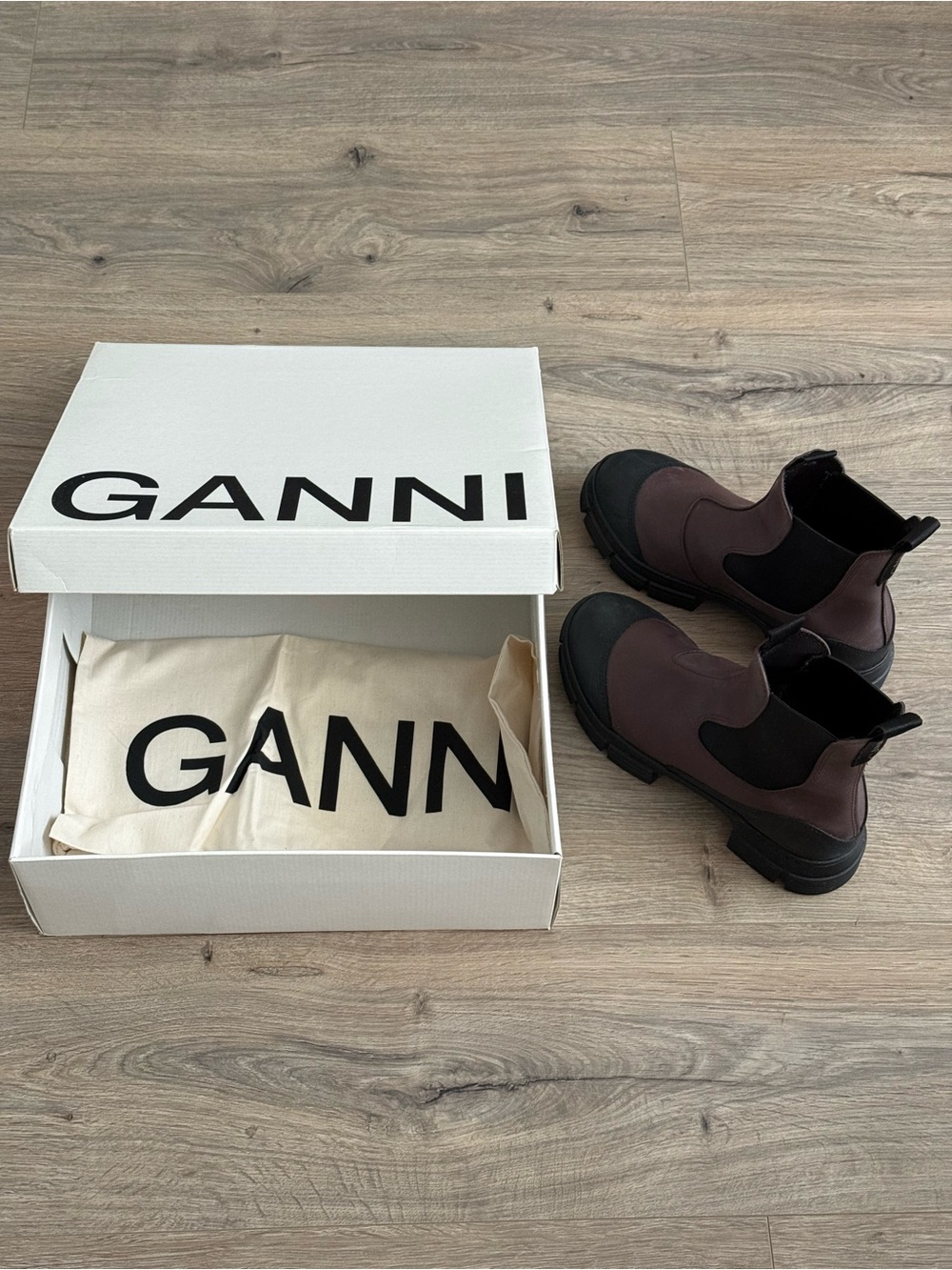 FREE SHIP-GANNI Recycled Rubber Country Chelsea Boots Brown Size 38/US8 FULL SET